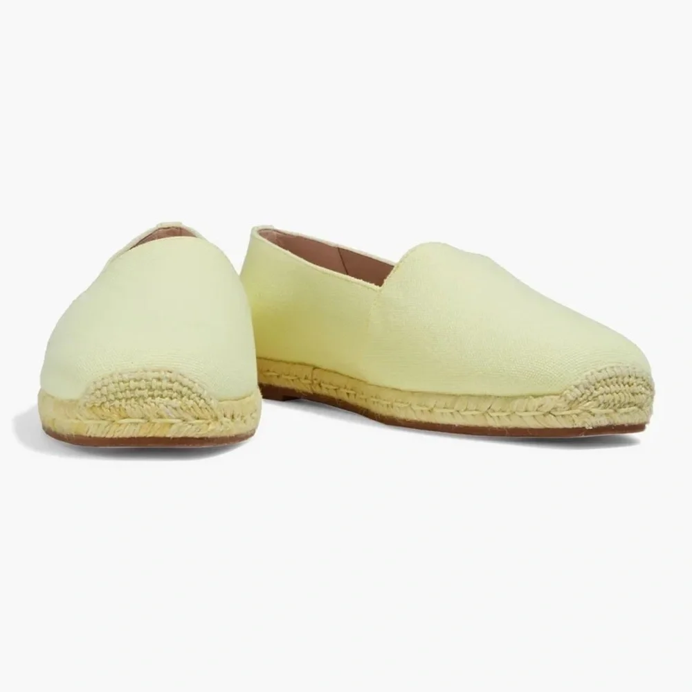 Stuart Weitzman Dree Canvas Espadrille in Pastel Yellow Size 10C - Wide